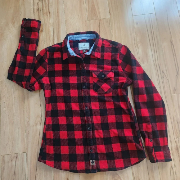 Legendary Whitetails Red Black Checked Plaid Flannel Sirt Size Medium - Picture 2 of 7